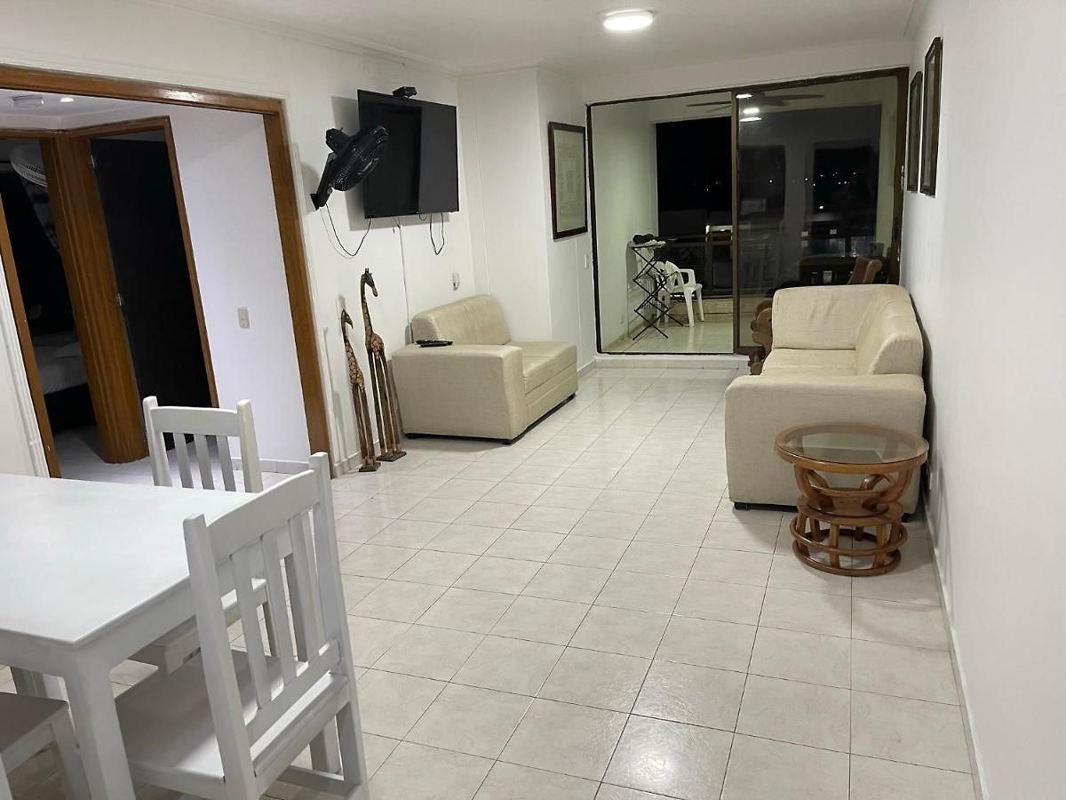 Familiar. Apartment