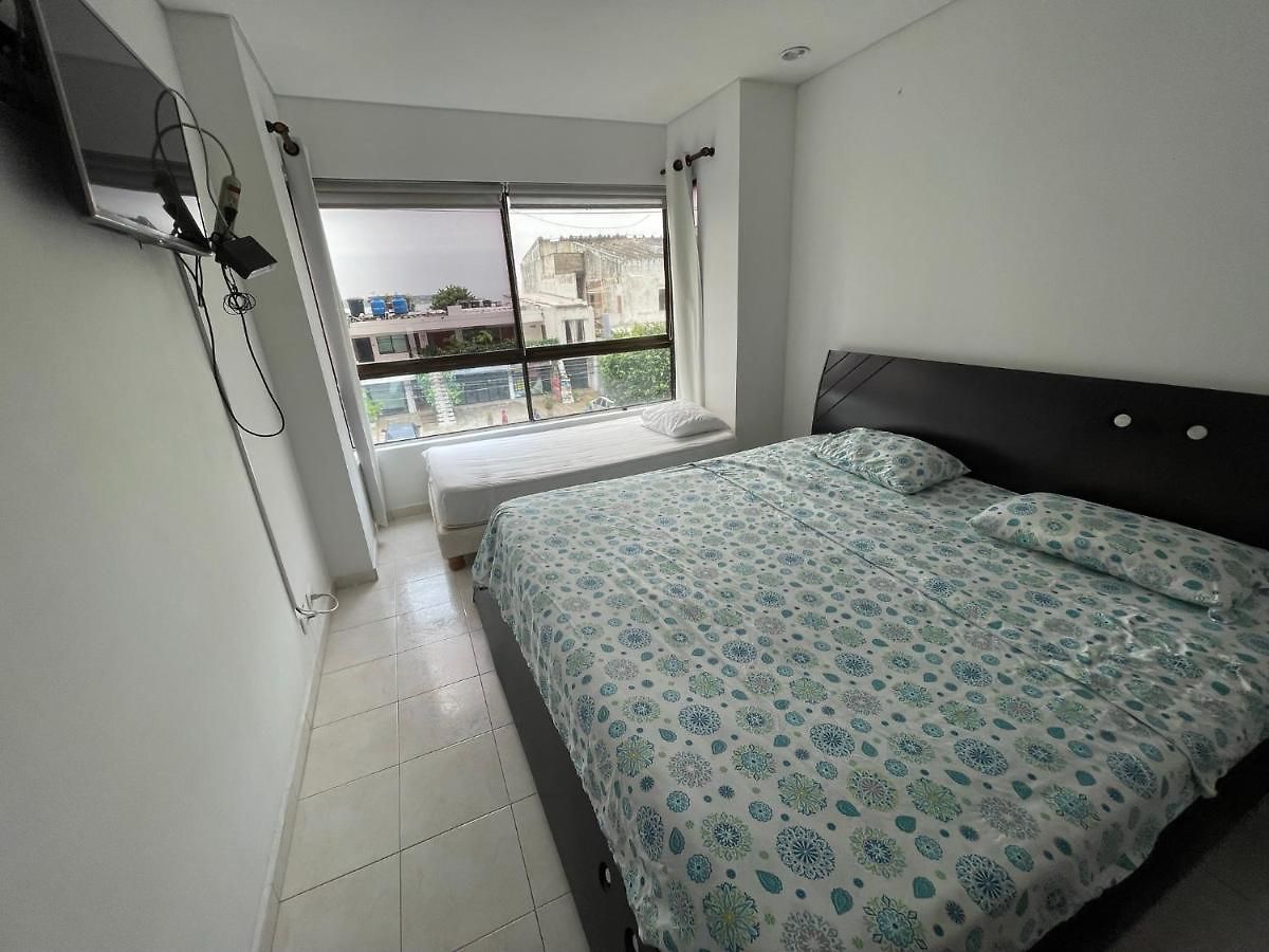 Familiar. Apartment