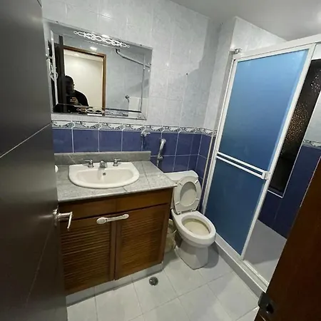 Familiar. Apartamento *